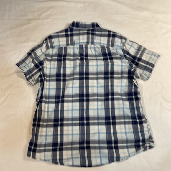 ♠️ 3/20 Mossimo Athletic Fit Men's Short Sleeve Button Down Shirt Size XLarge - Picture 6 of 6